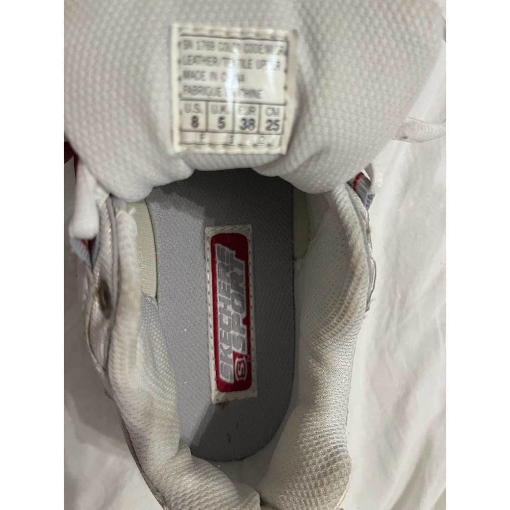 Sketchers tennis shoe Women’s size 8 - Picture 4 of 4